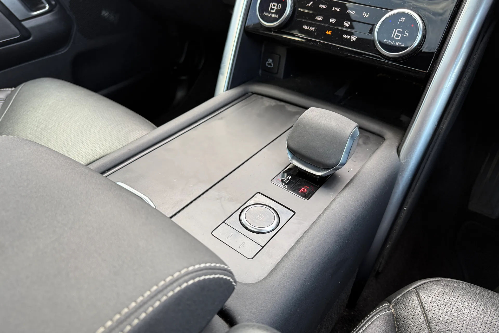 LAND ROVER DISCOVERY thumbnail image number 41