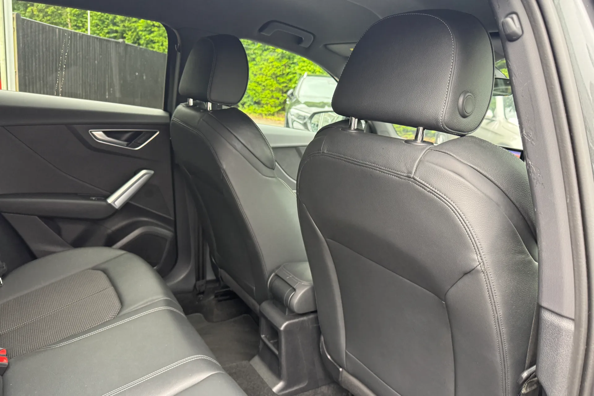 Audi Q2 thumbnail image number 38