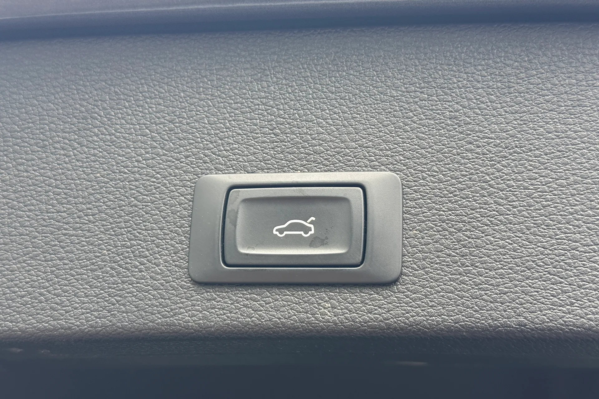 Audi Q2 thumbnail image number 45