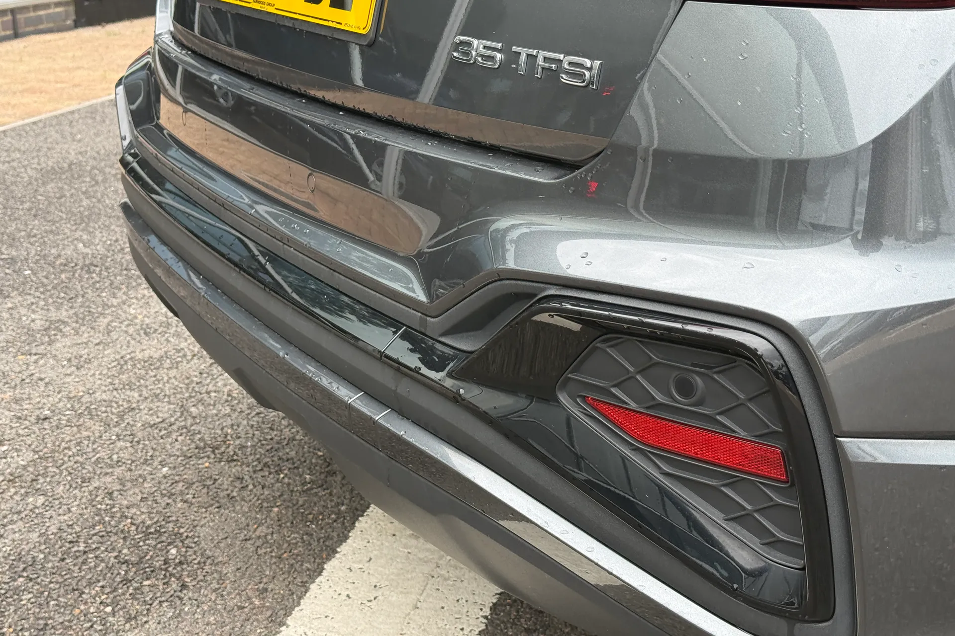 Audi Q2 thumbnail image number 43