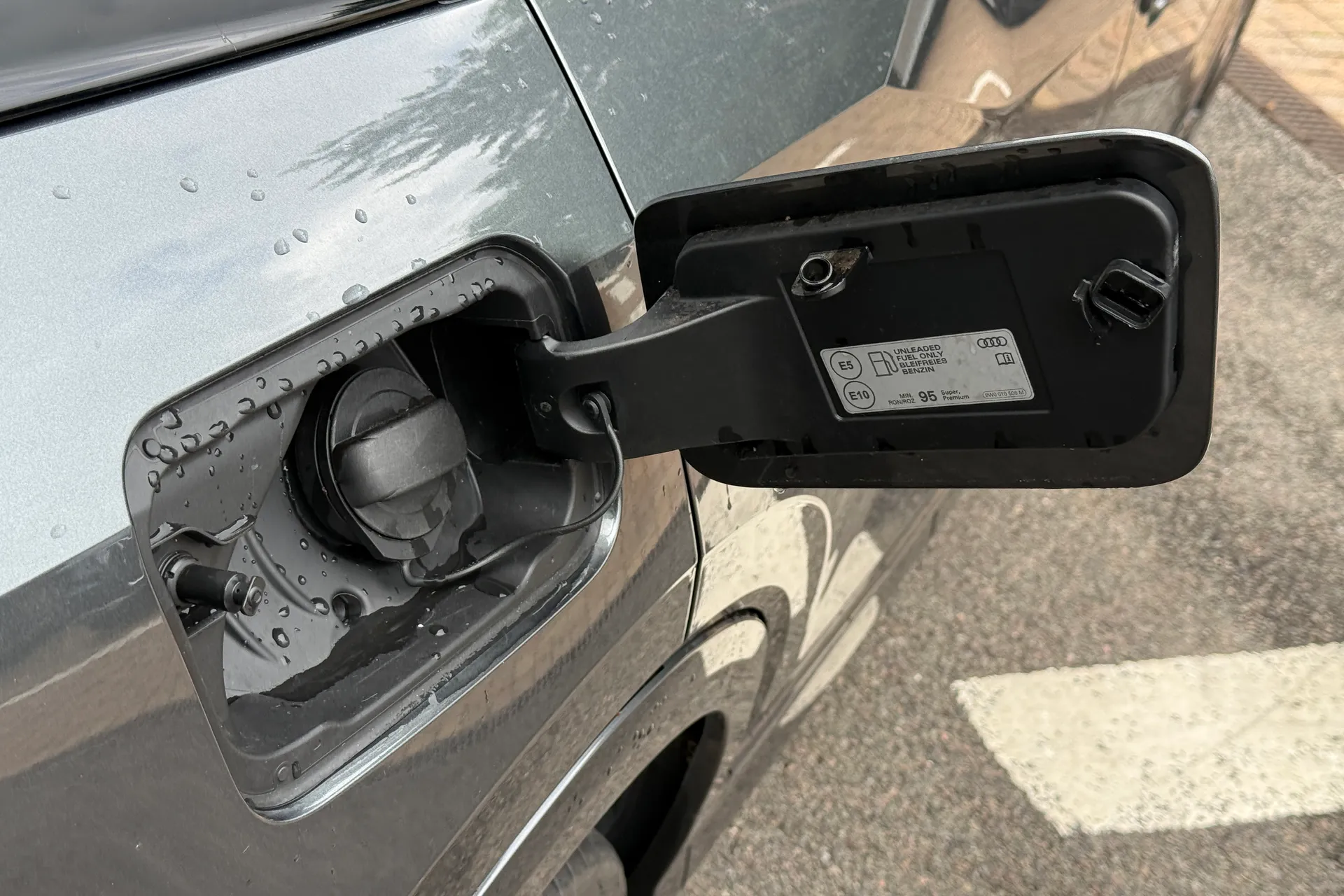 Audi Q2 thumbnail image number 35
