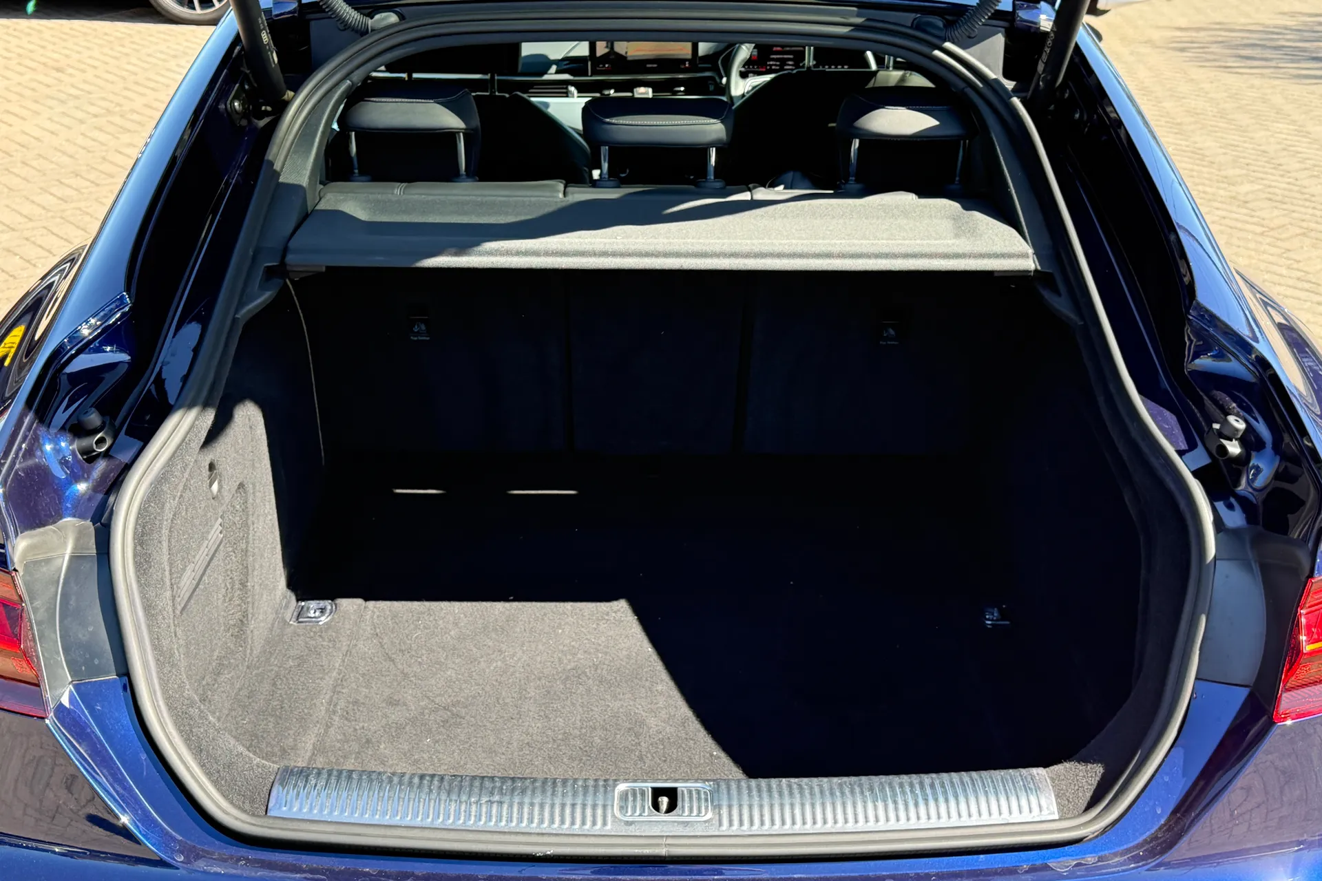 Audi A5 thumbnail image number 34