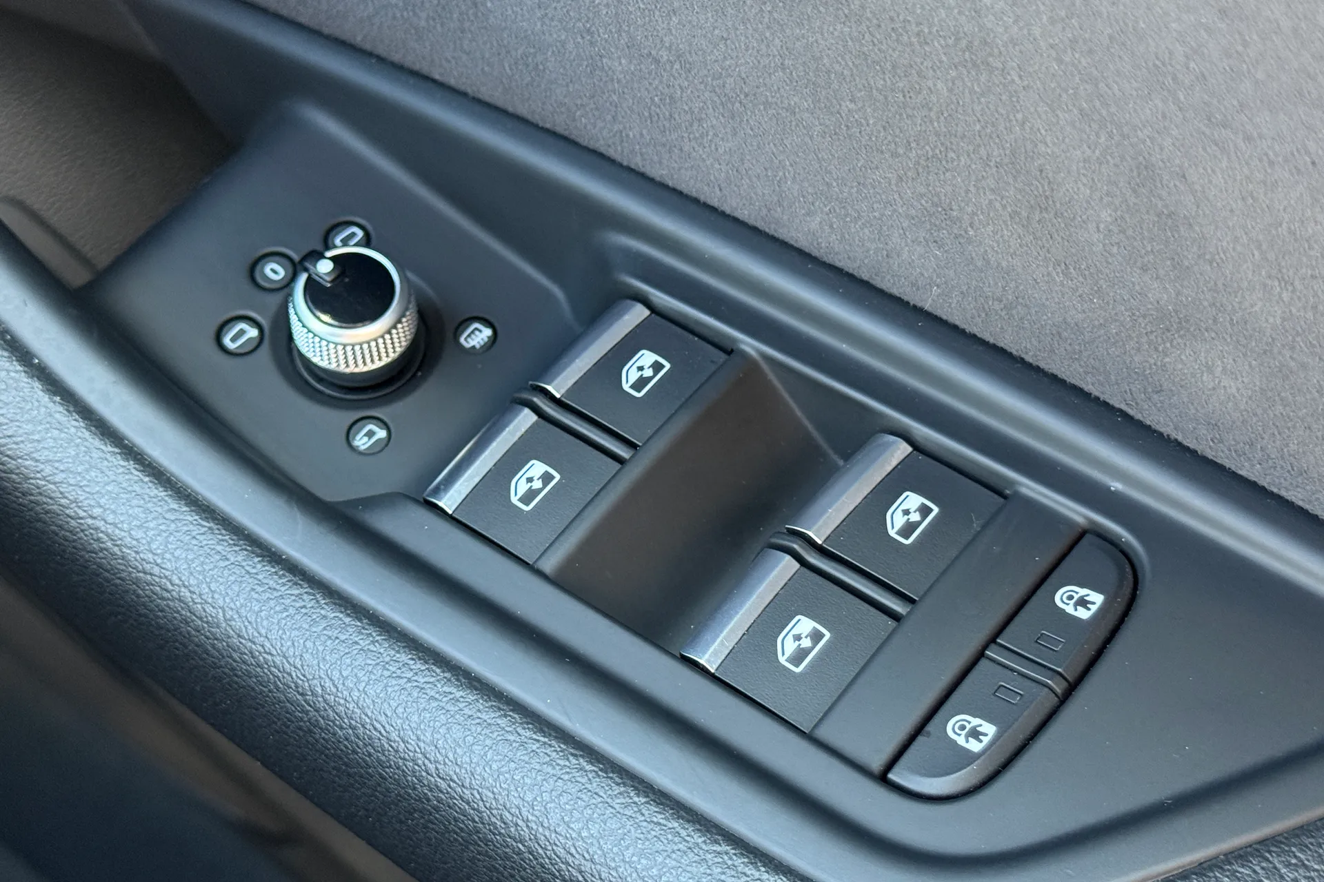 Audi A5 thumbnail image number 18