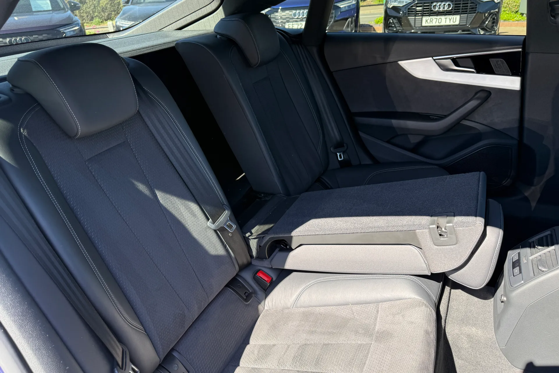 Audi A5 thumbnail image number 46