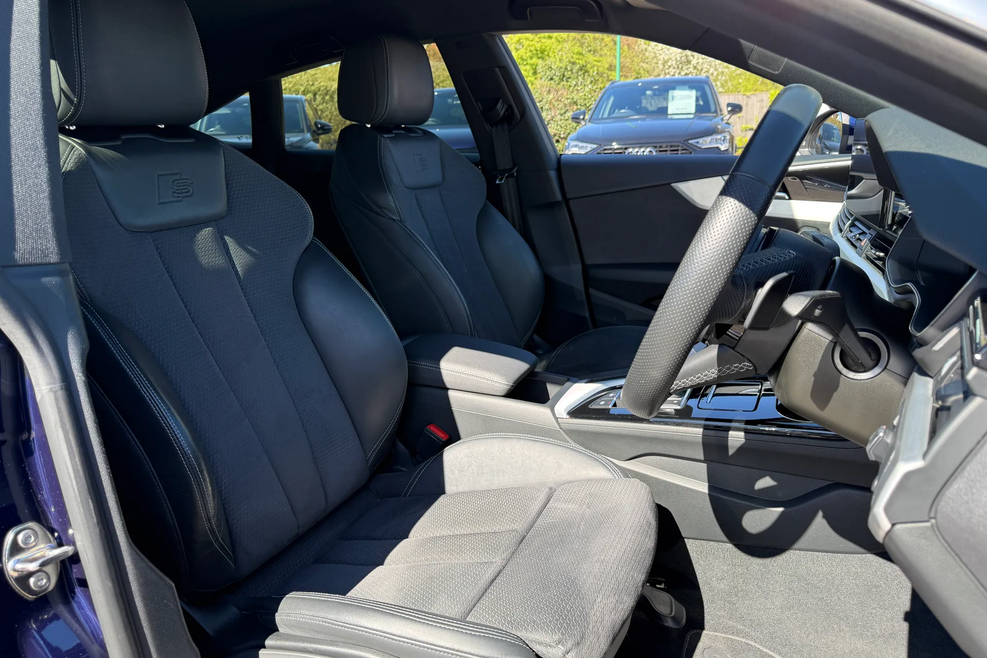 Audi A5 thumbnail image number 26
