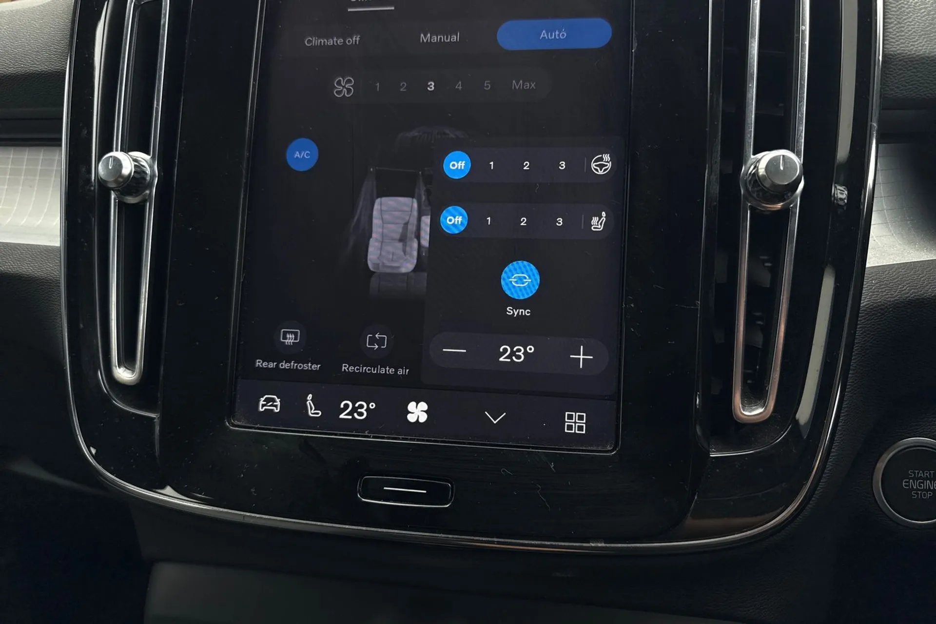 Volvo XC40 thumbnail image number 39