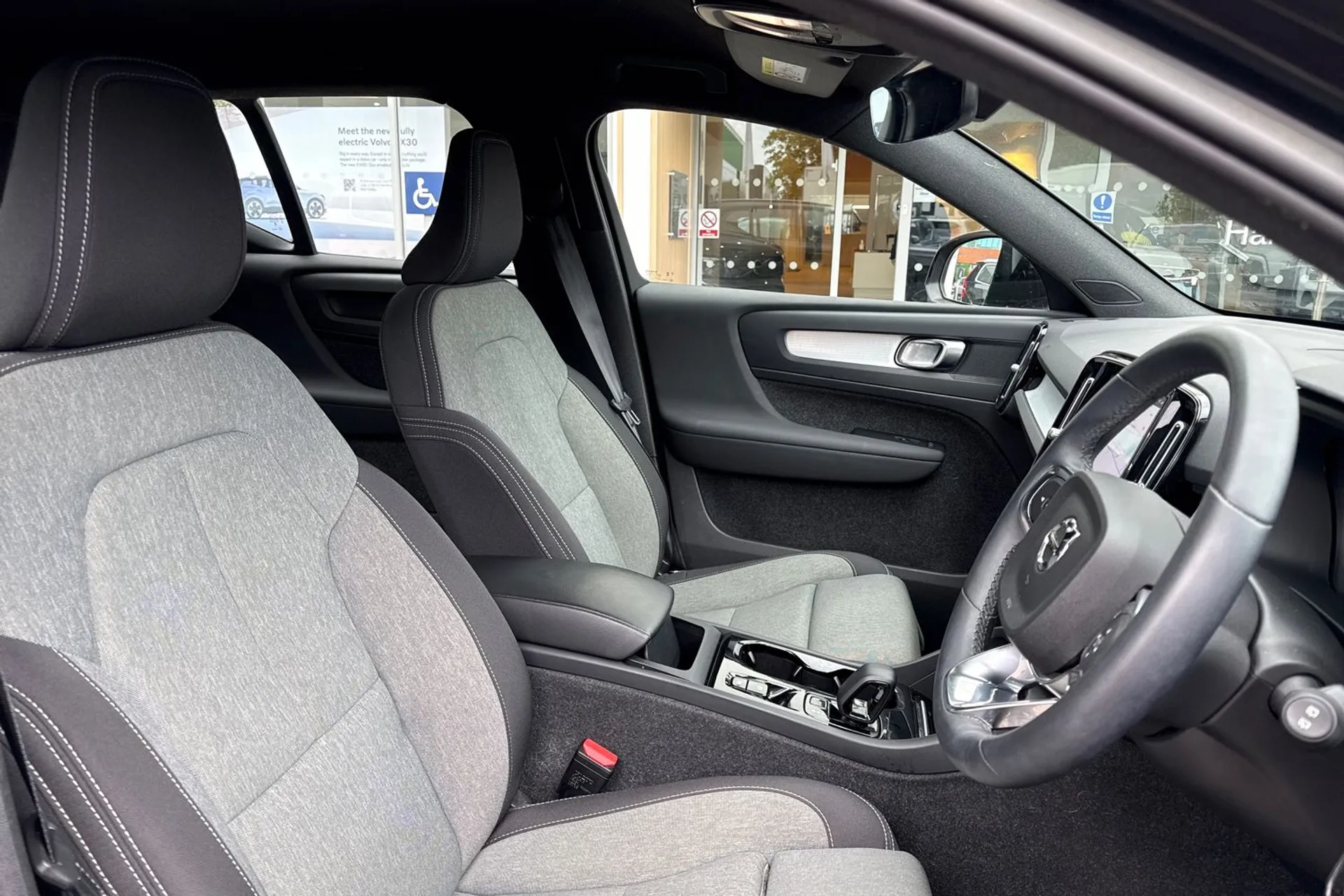 Volvo XC40 thumbnail image number 26