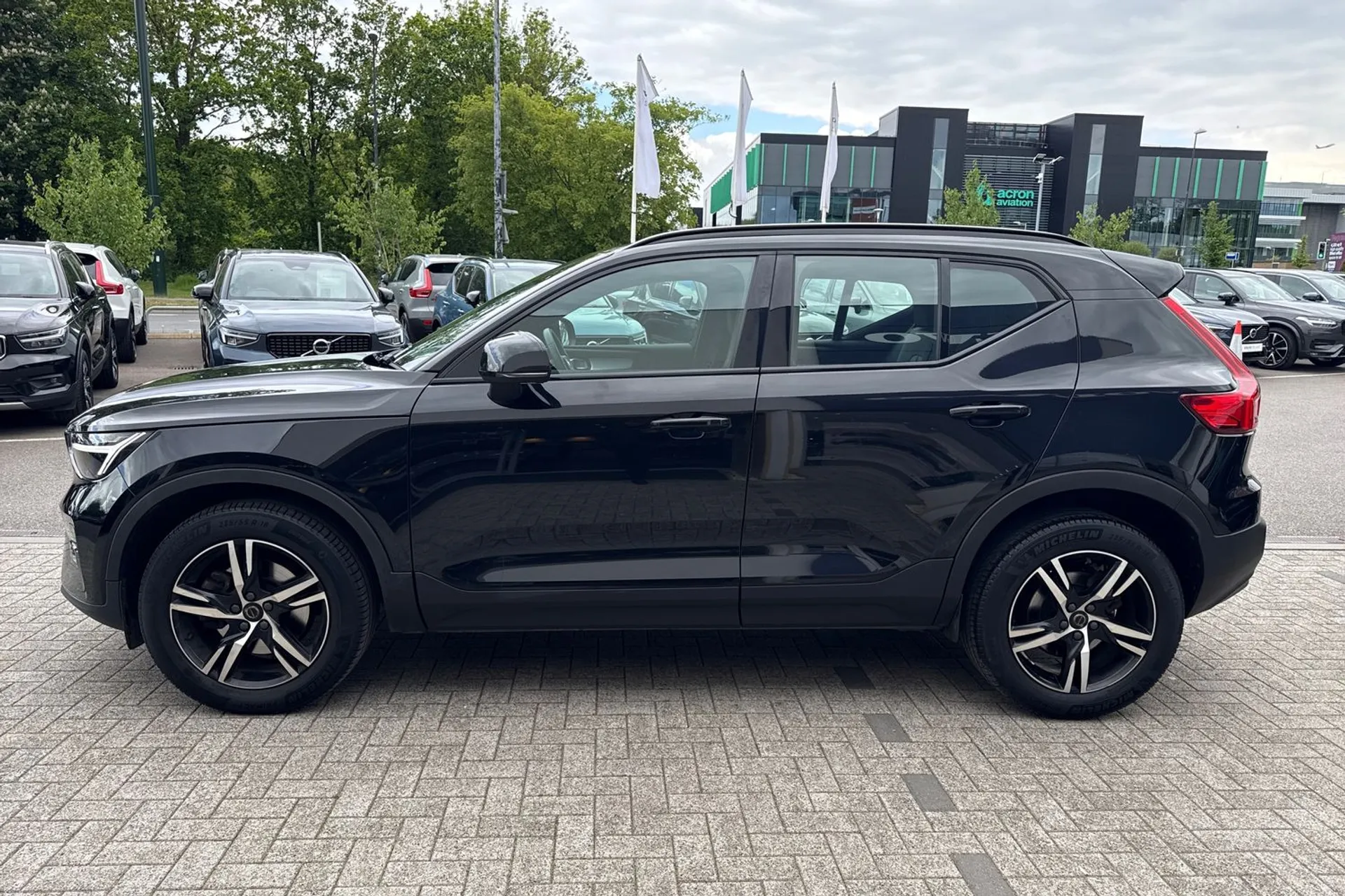 Volvo XC40 thumbnail image number 11