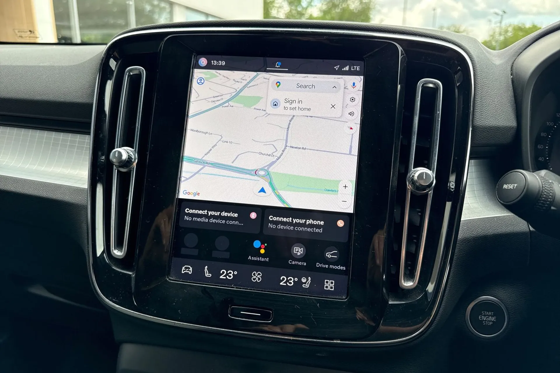 Volvo XC40 thumbnail image number 5