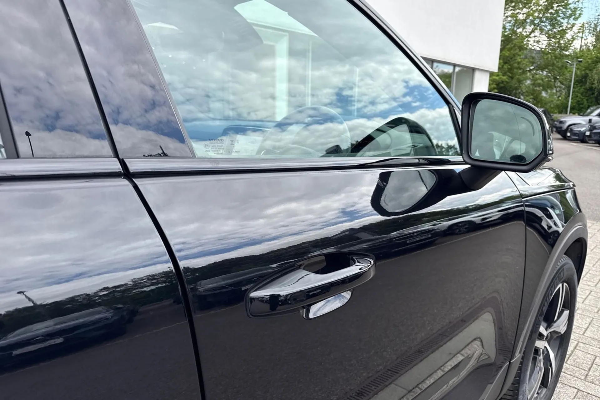 Volvo XC40 thumbnail image number 17
