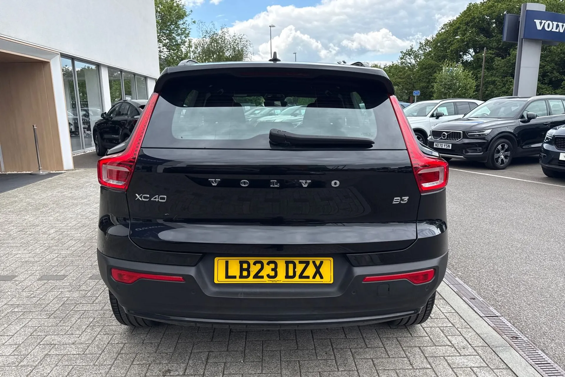 Volvo XC40 thumbnail image number 9