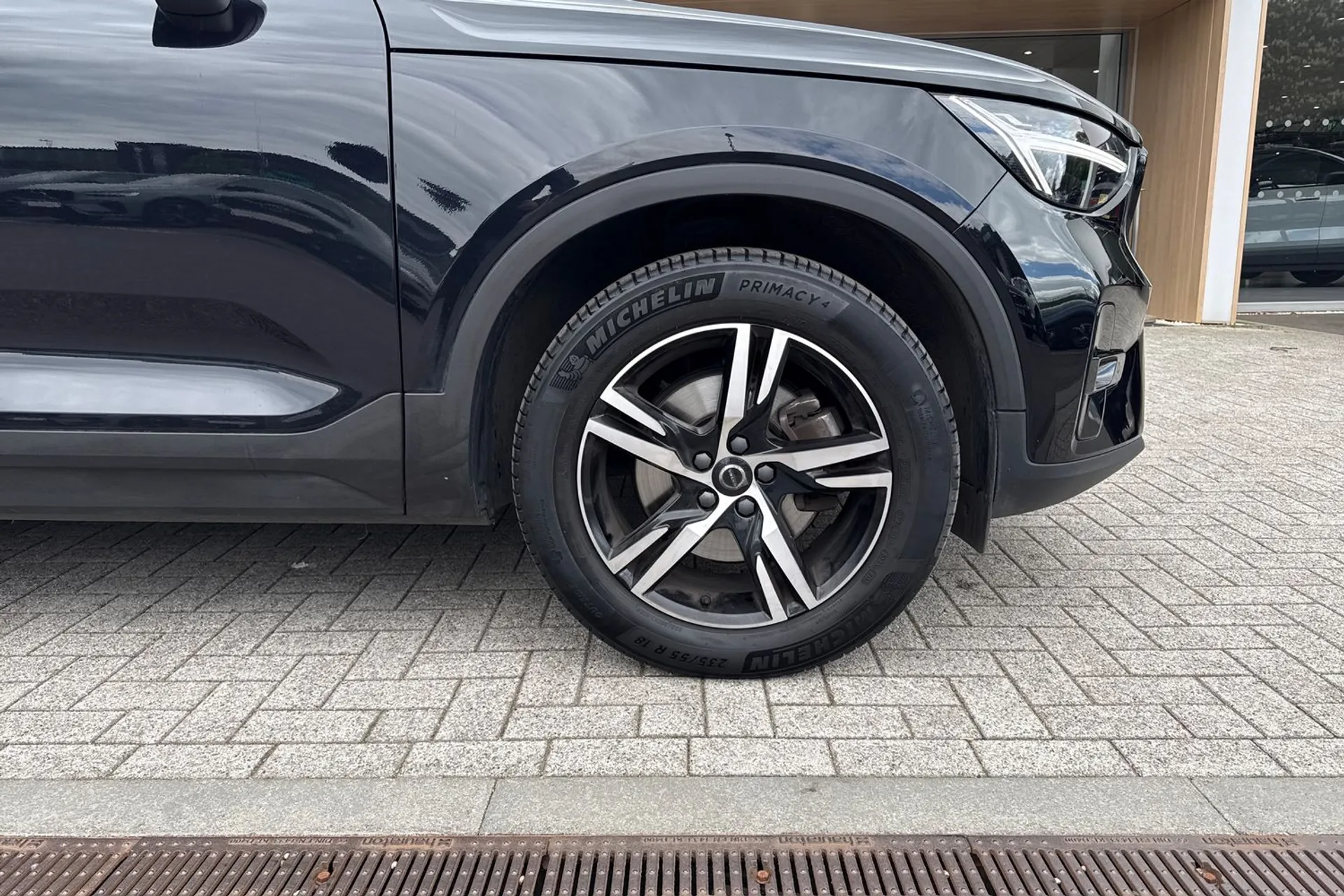 Volvo XC40 thumbnail image number 14