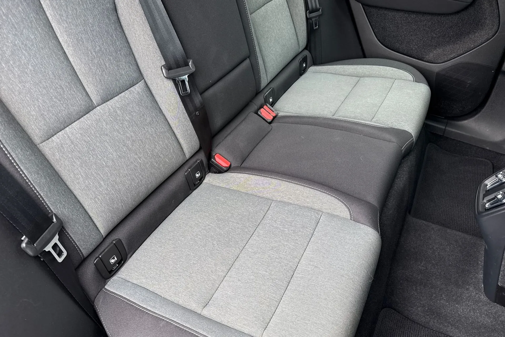 Volvo XC40 thumbnail image number 25