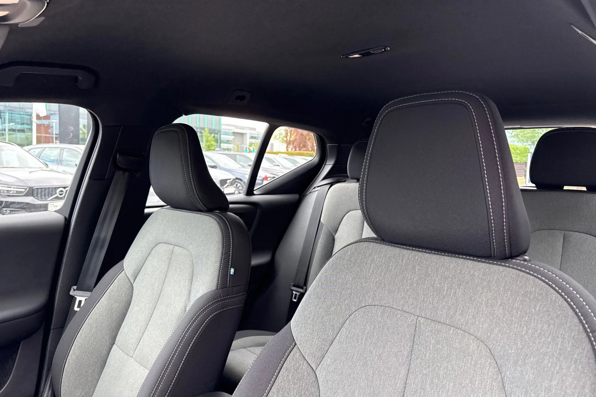 Volvo XC40 thumbnail image number 29