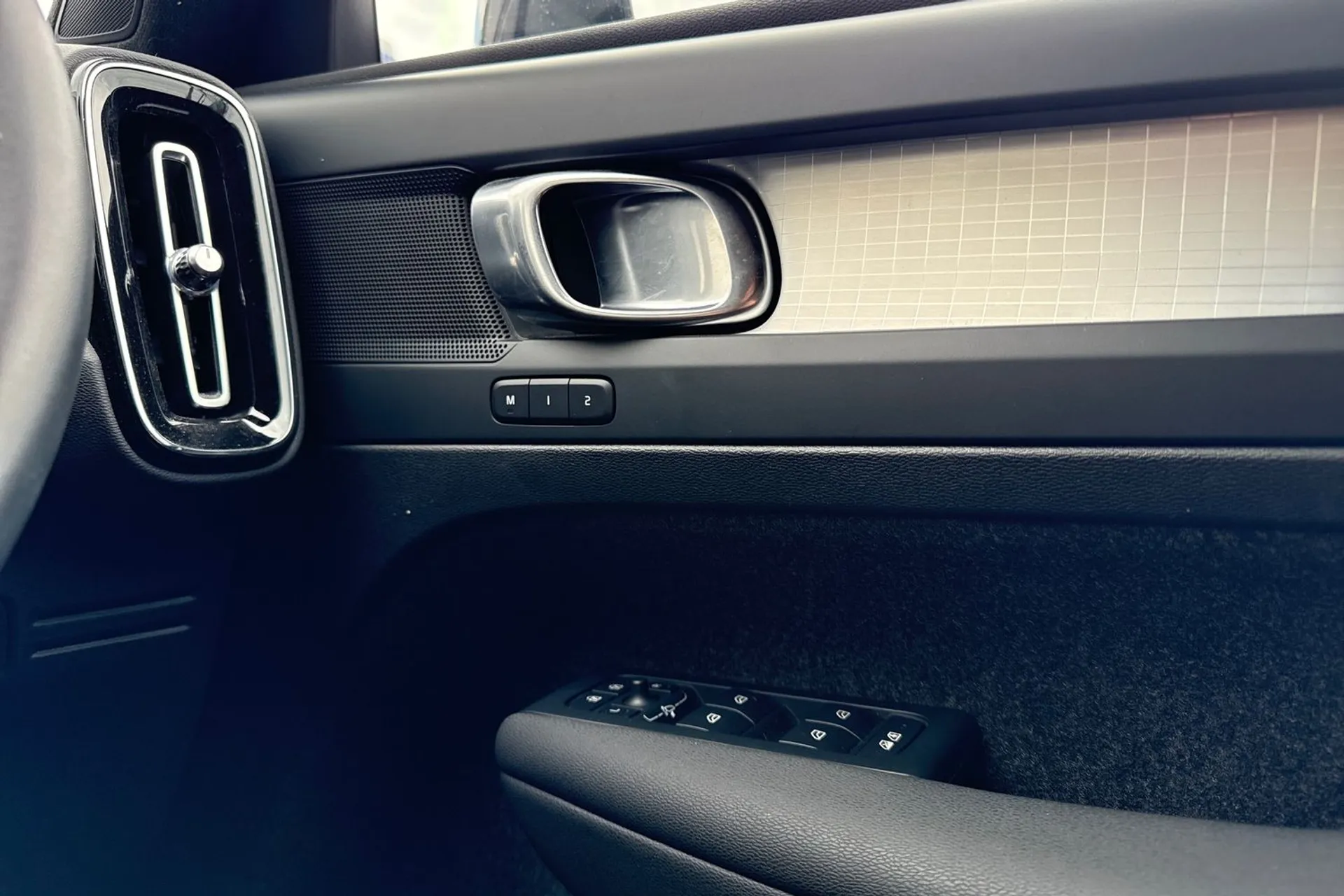 Volvo XC40 thumbnail image number 41