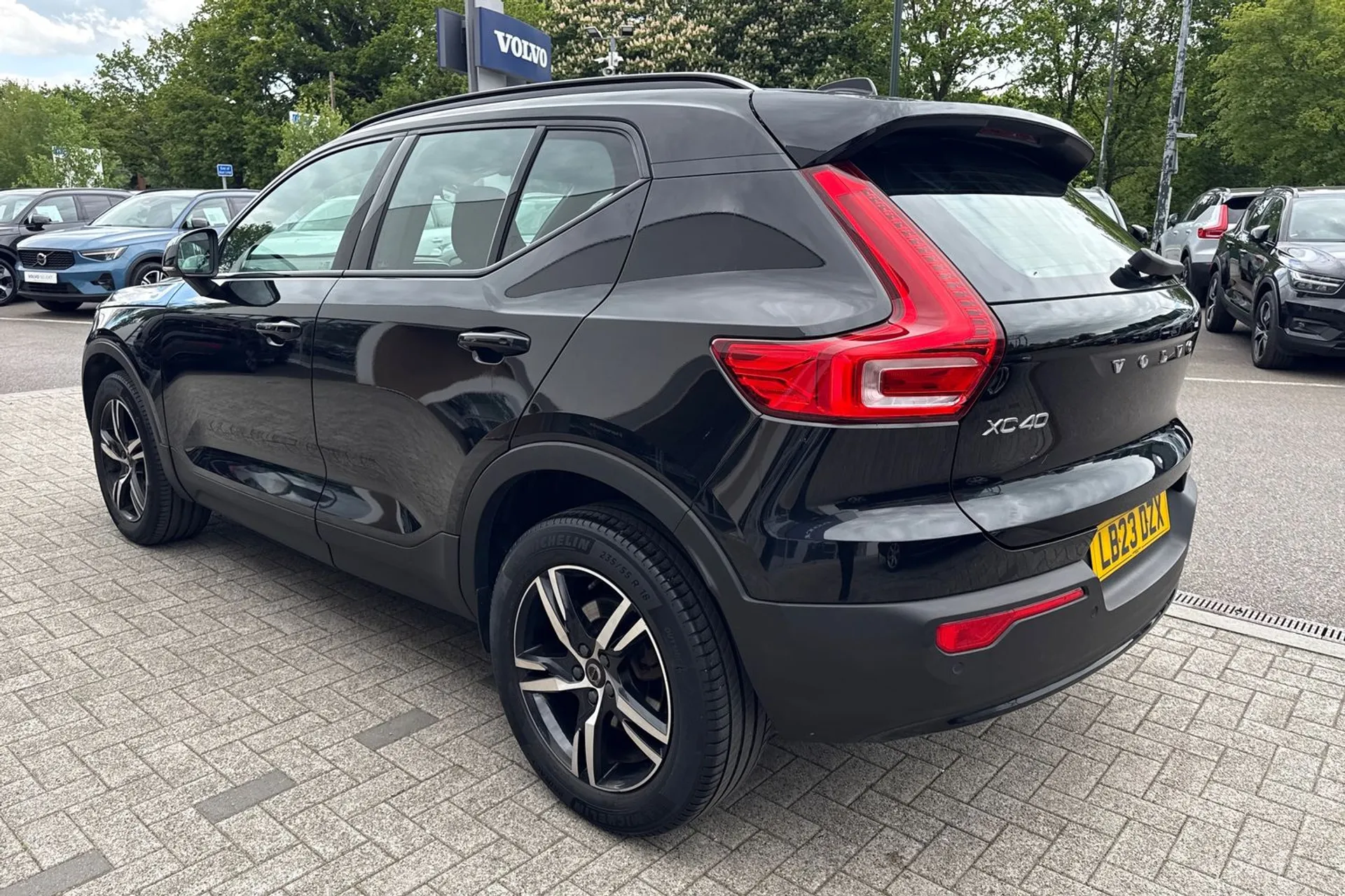 Volvo XC40 thumbnail image number 10