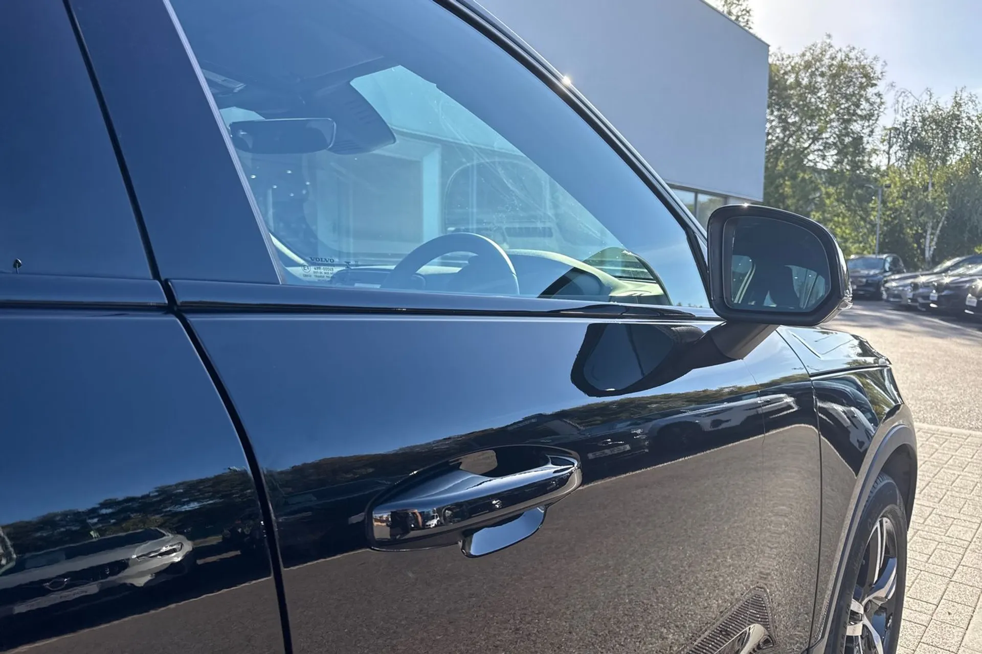 Volvo XC40 thumbnail image number 15