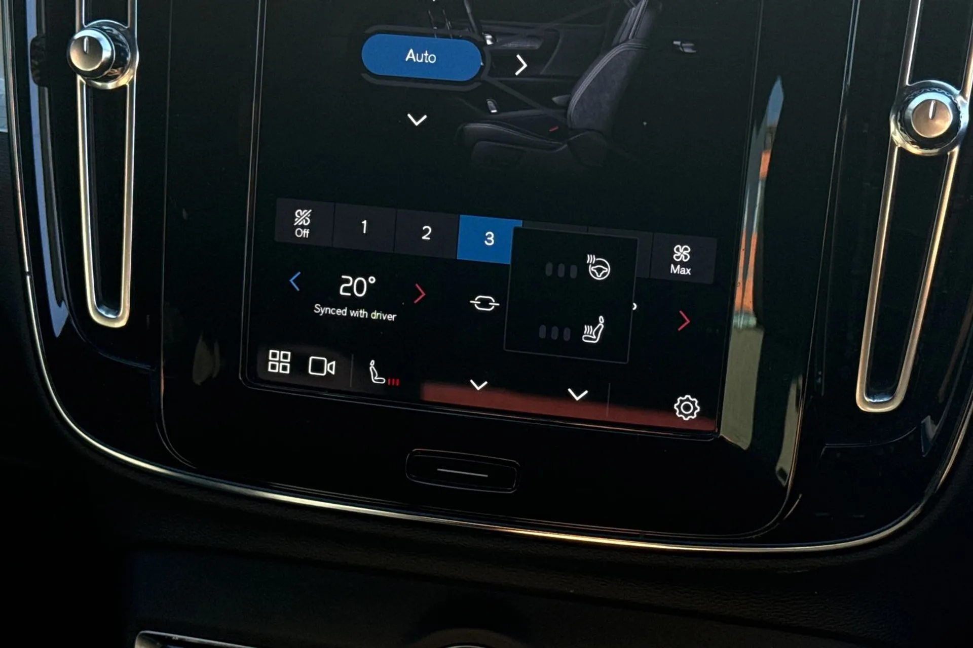 Volvo XC40 thumbnail image number 38