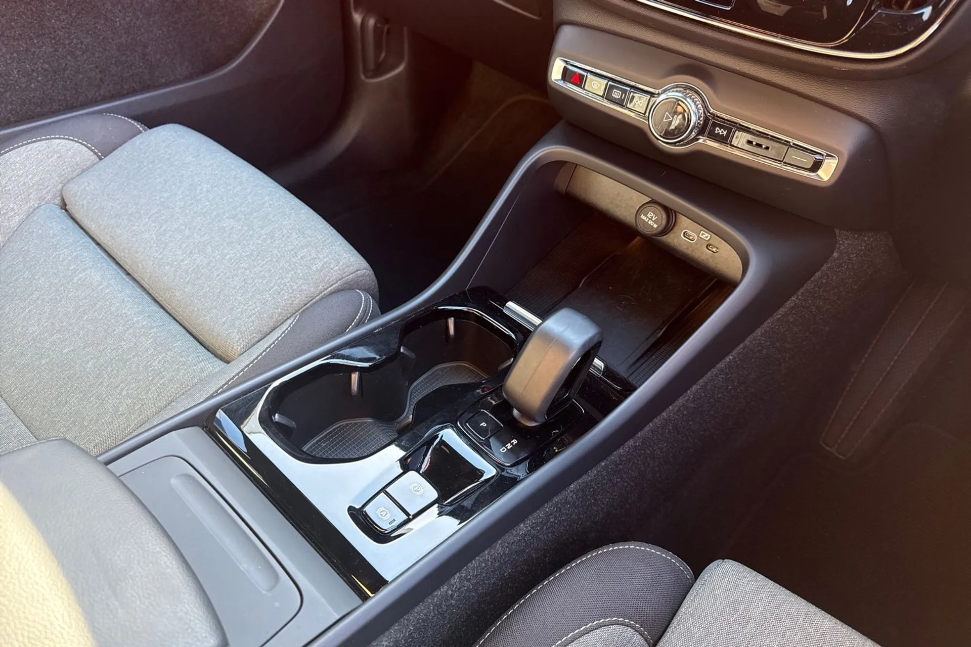 Volvo XC40 thumbnail image number 41