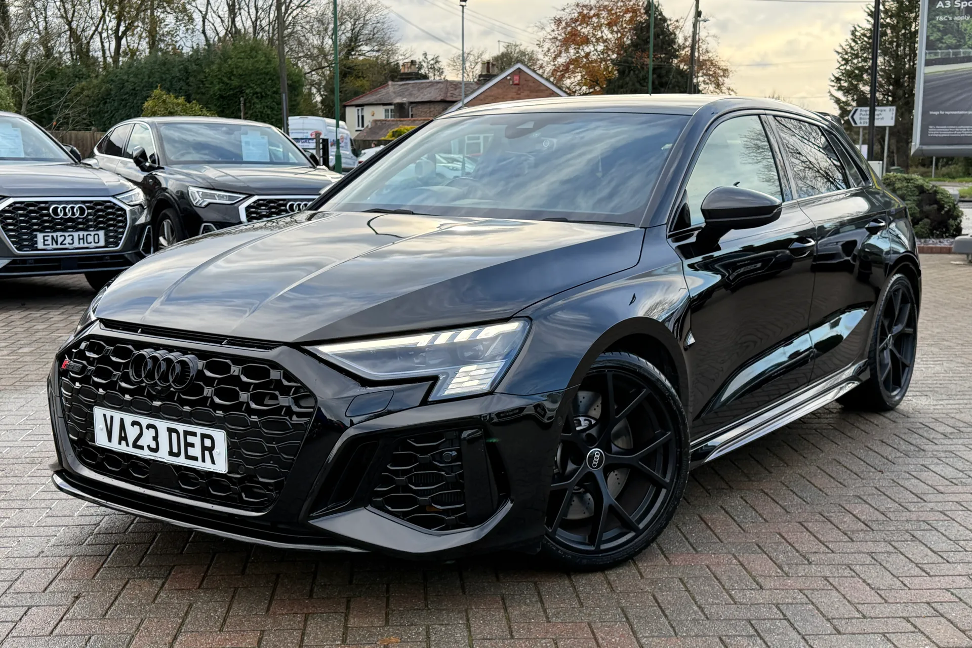 Audi RS3 thumbnail image number 25