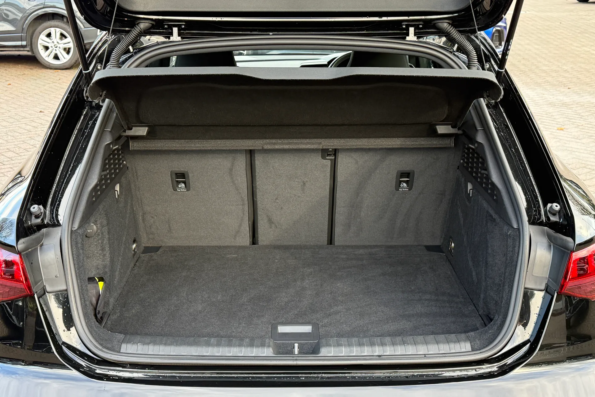 Audi RS3 thumbnail image number 34