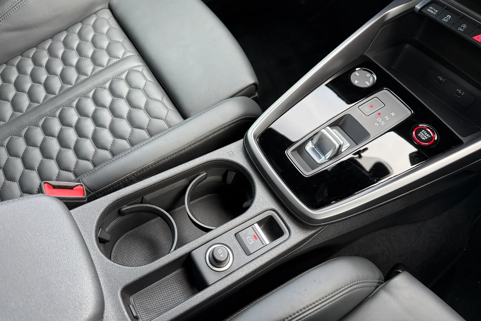 Audi RS3 thumbnail image number 39