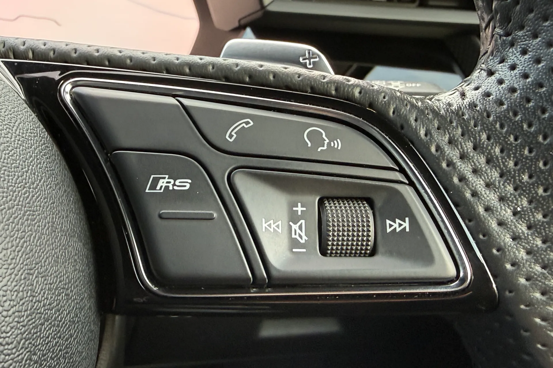 Audi RS3 thumbnail image number 21