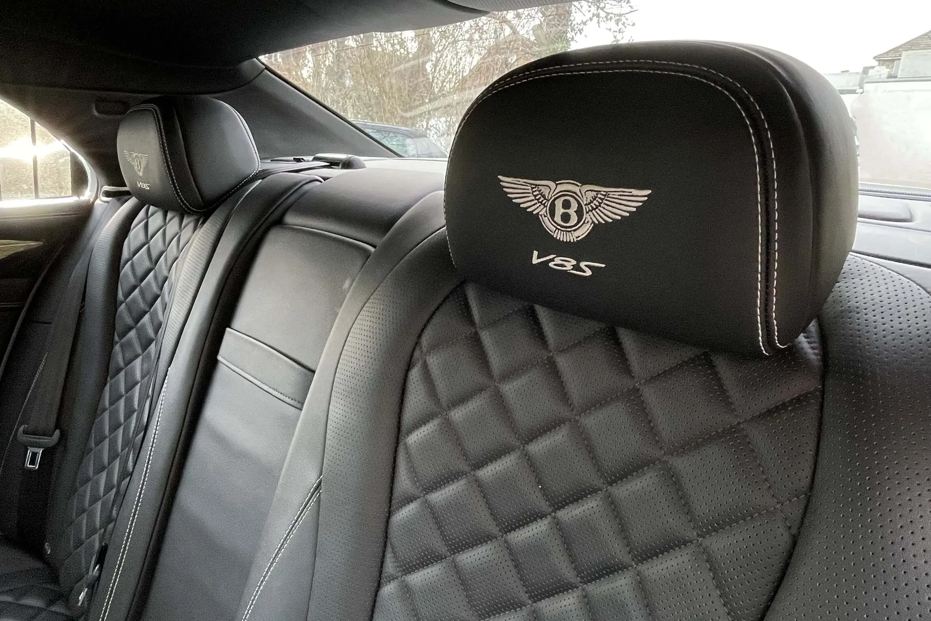 Bentley FLYING SPUR thumbnail image number 29