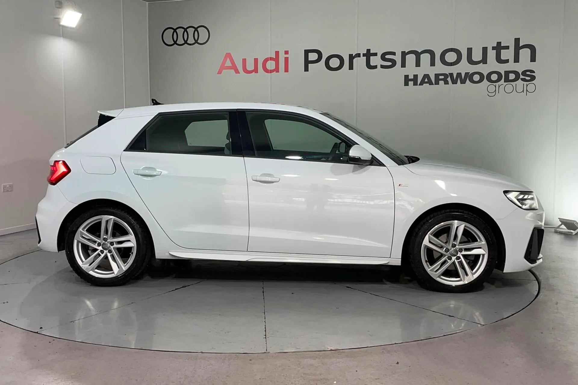 Audi A1 thumbnail image number 2