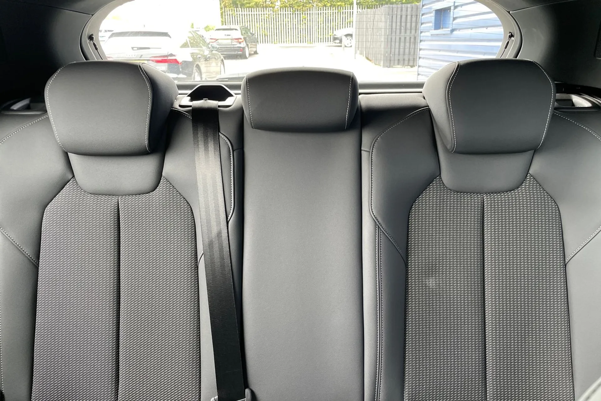 Audi A1 thumbnail image number 33