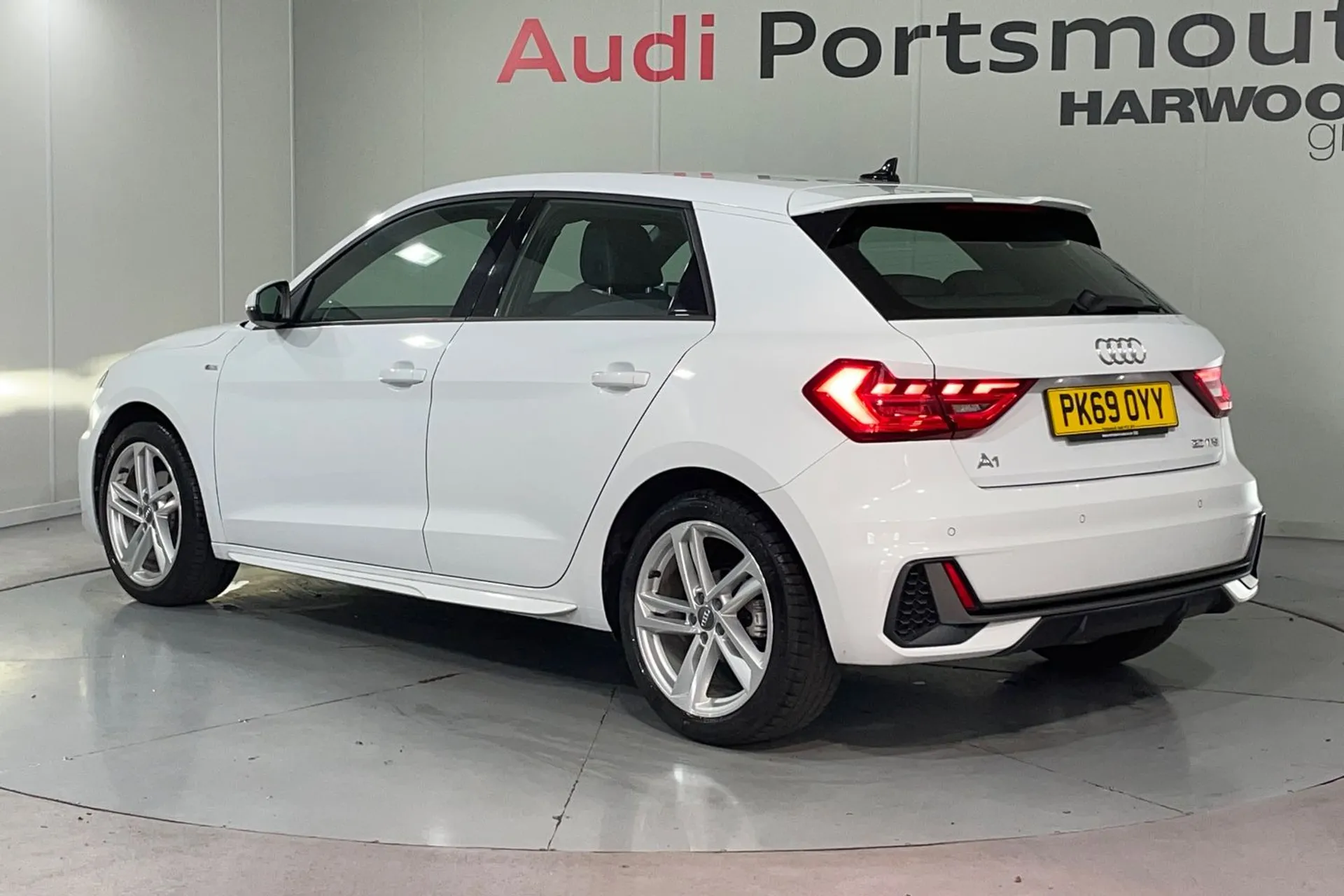 Audi A1 thumbnail image number 7