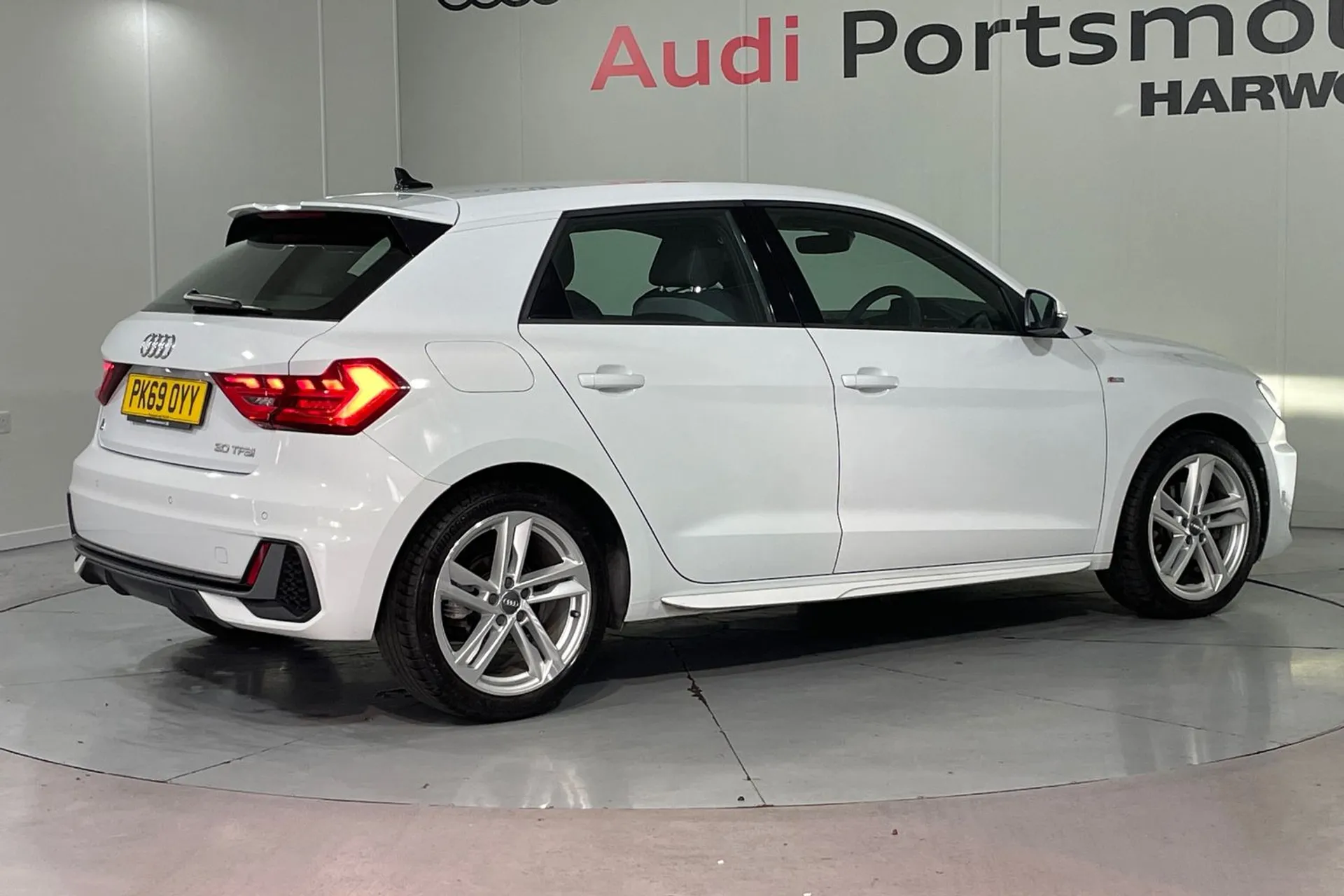 Audi A1 thumbnail image number 10