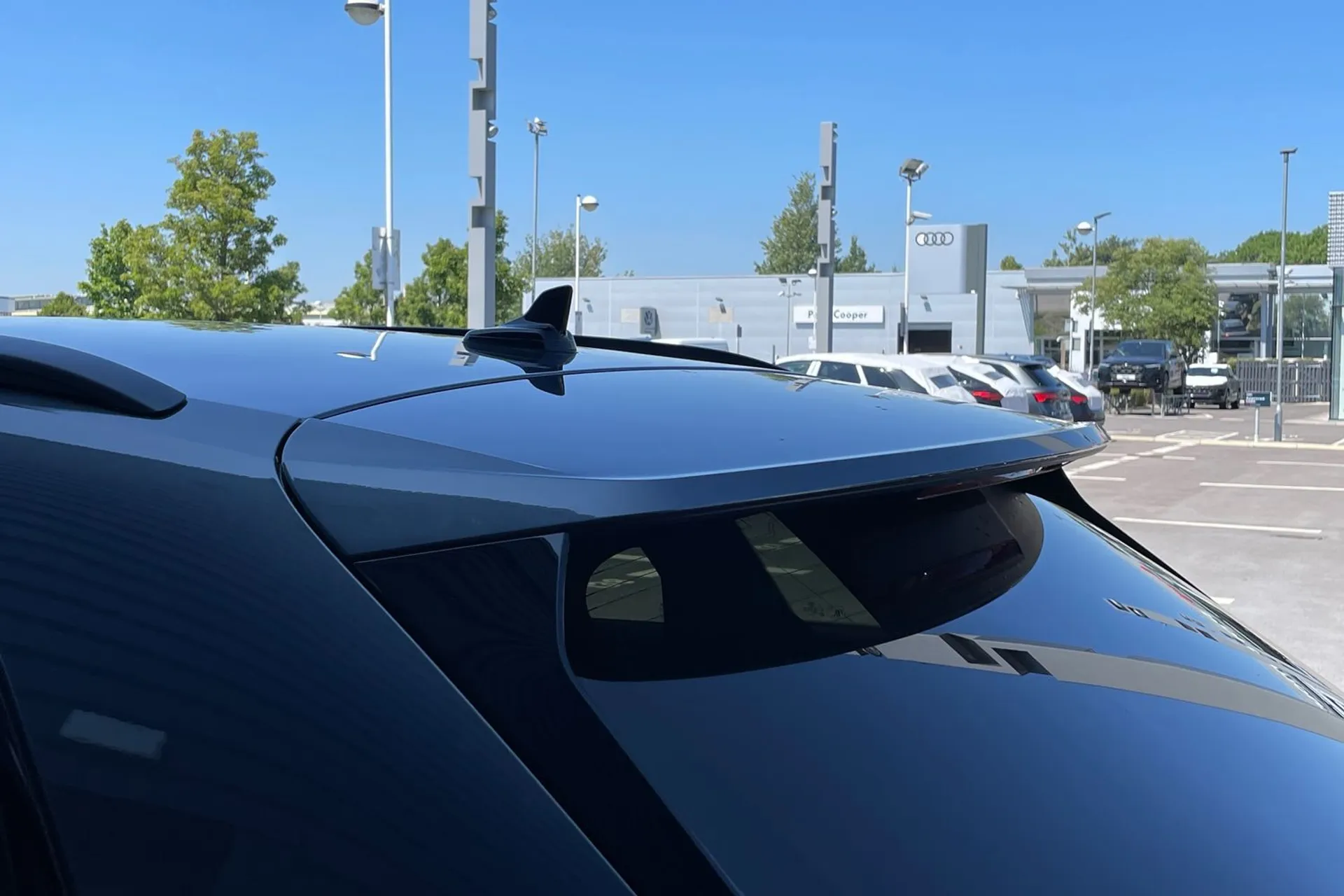 Audi Q3 thumbnail image number 14