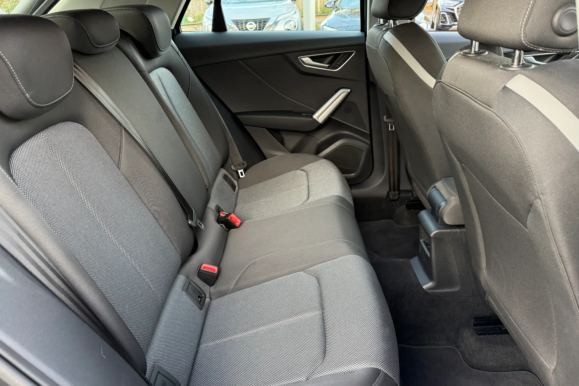 Audi Q2 thumbnail image number 39