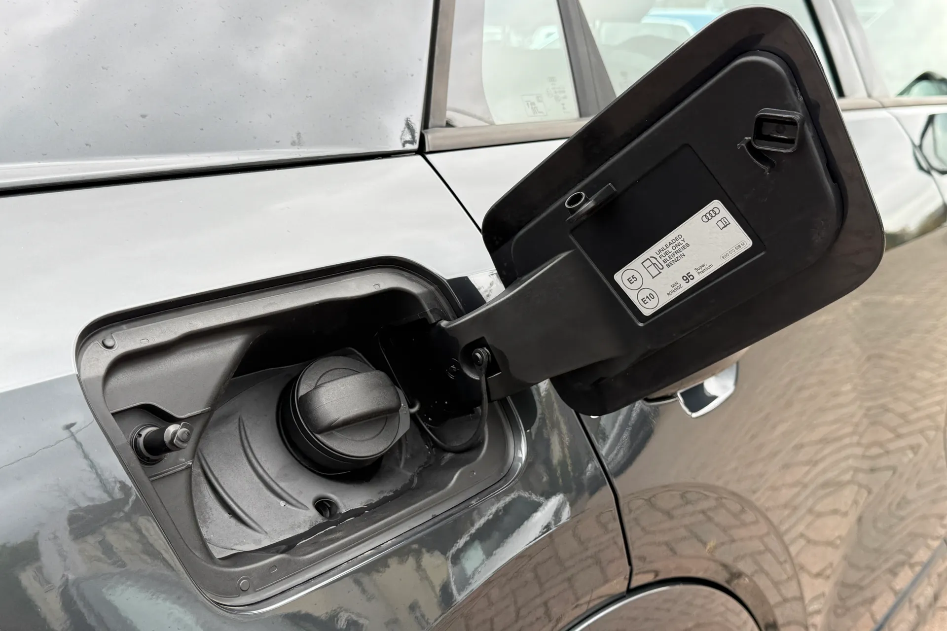 Audi Q2 thumbnail image number 44