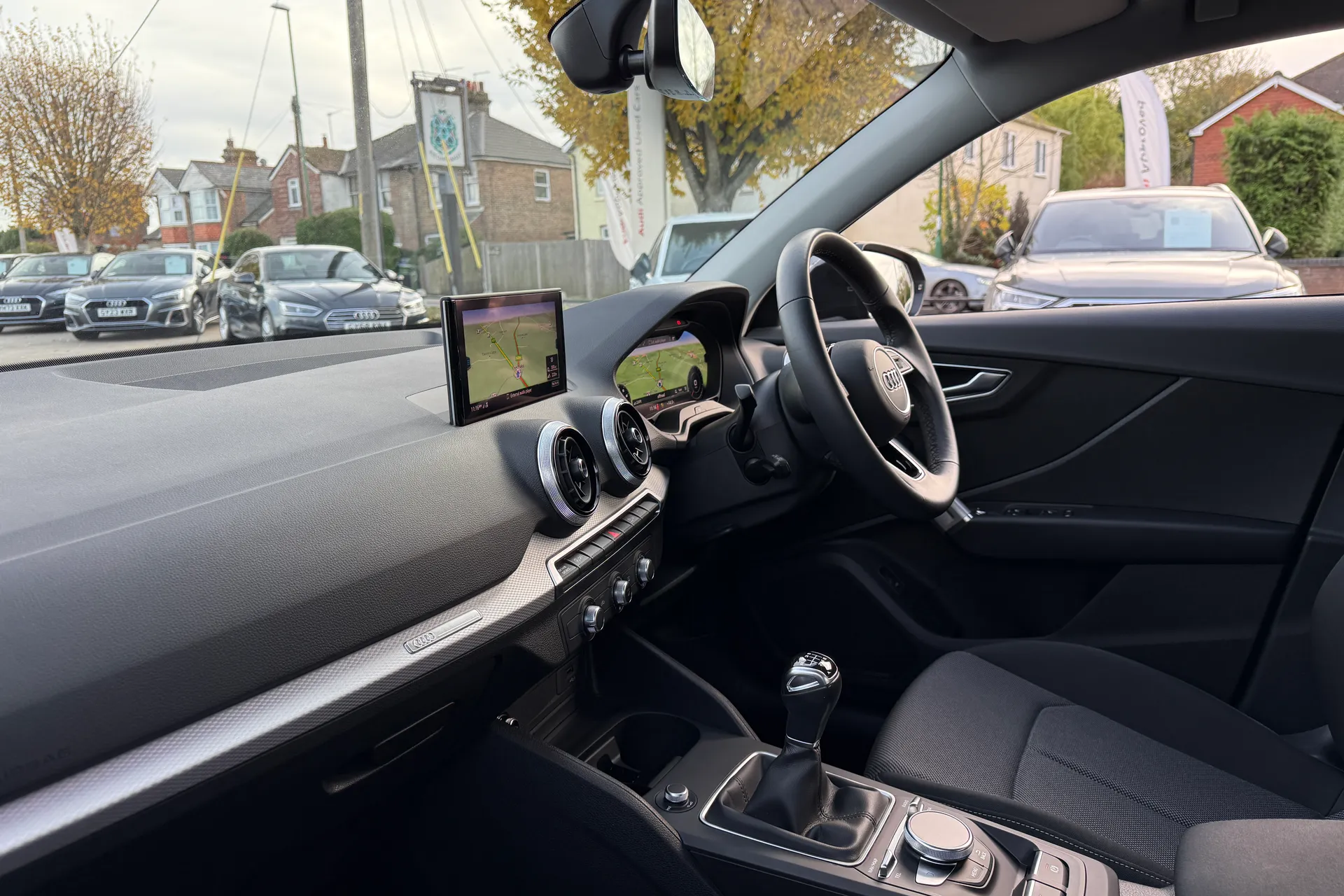 Audi Q2 thumbnail image number 24