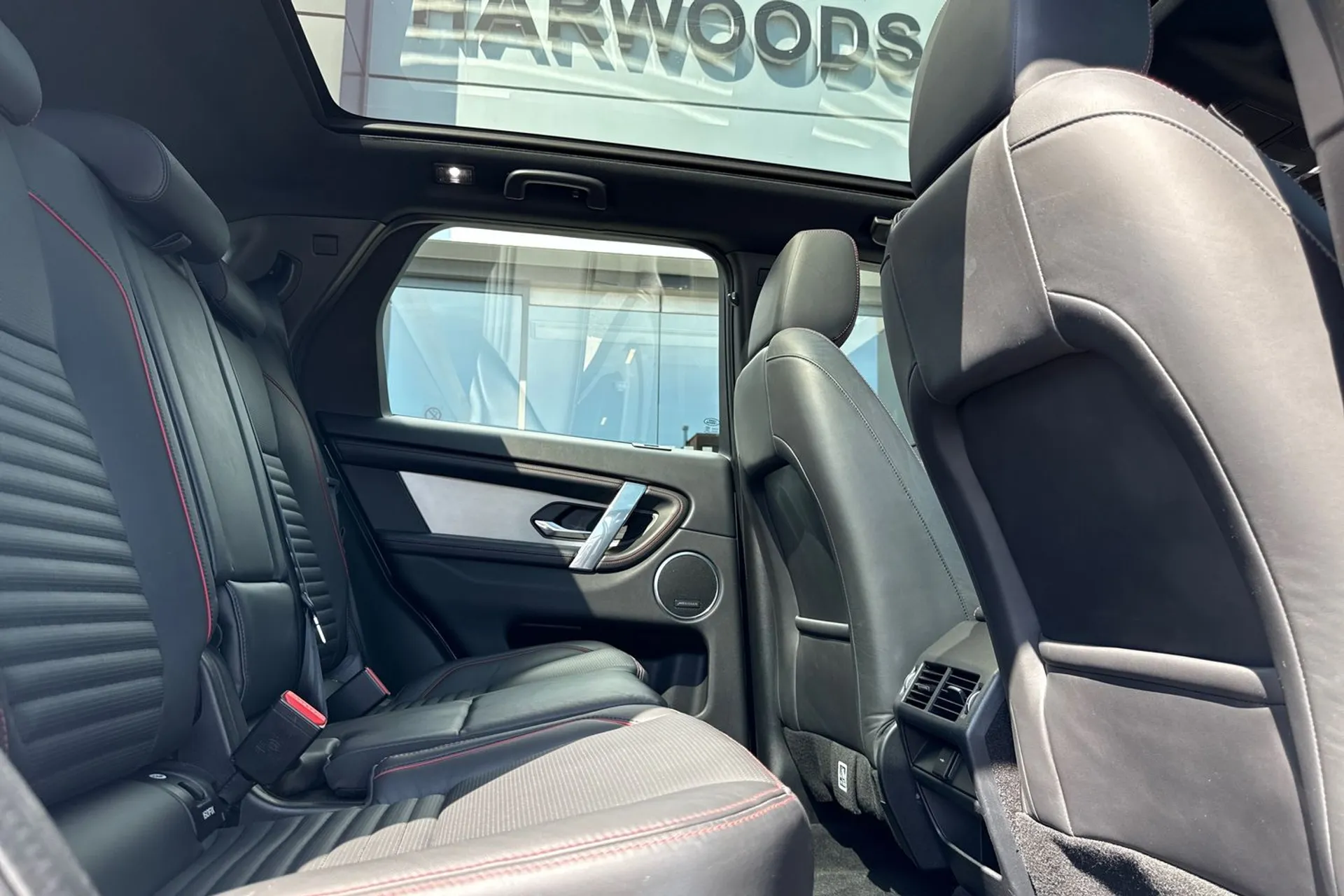 LAND ROVER DISCOVERY SPORT thumbnail image number 37