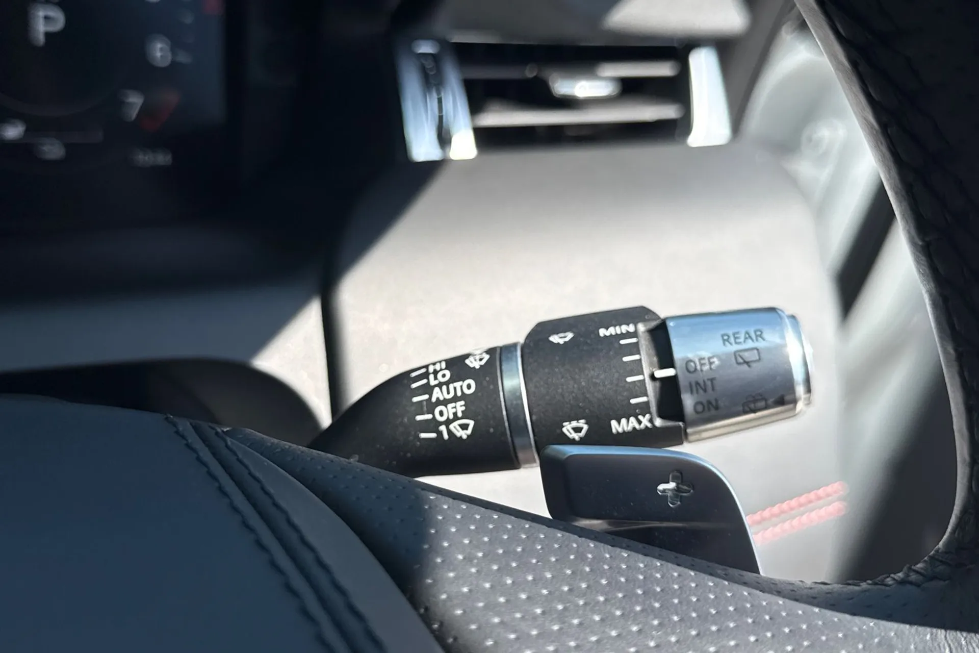 LAND ROVER DISCOVERY SPORT thumbnail image number 59