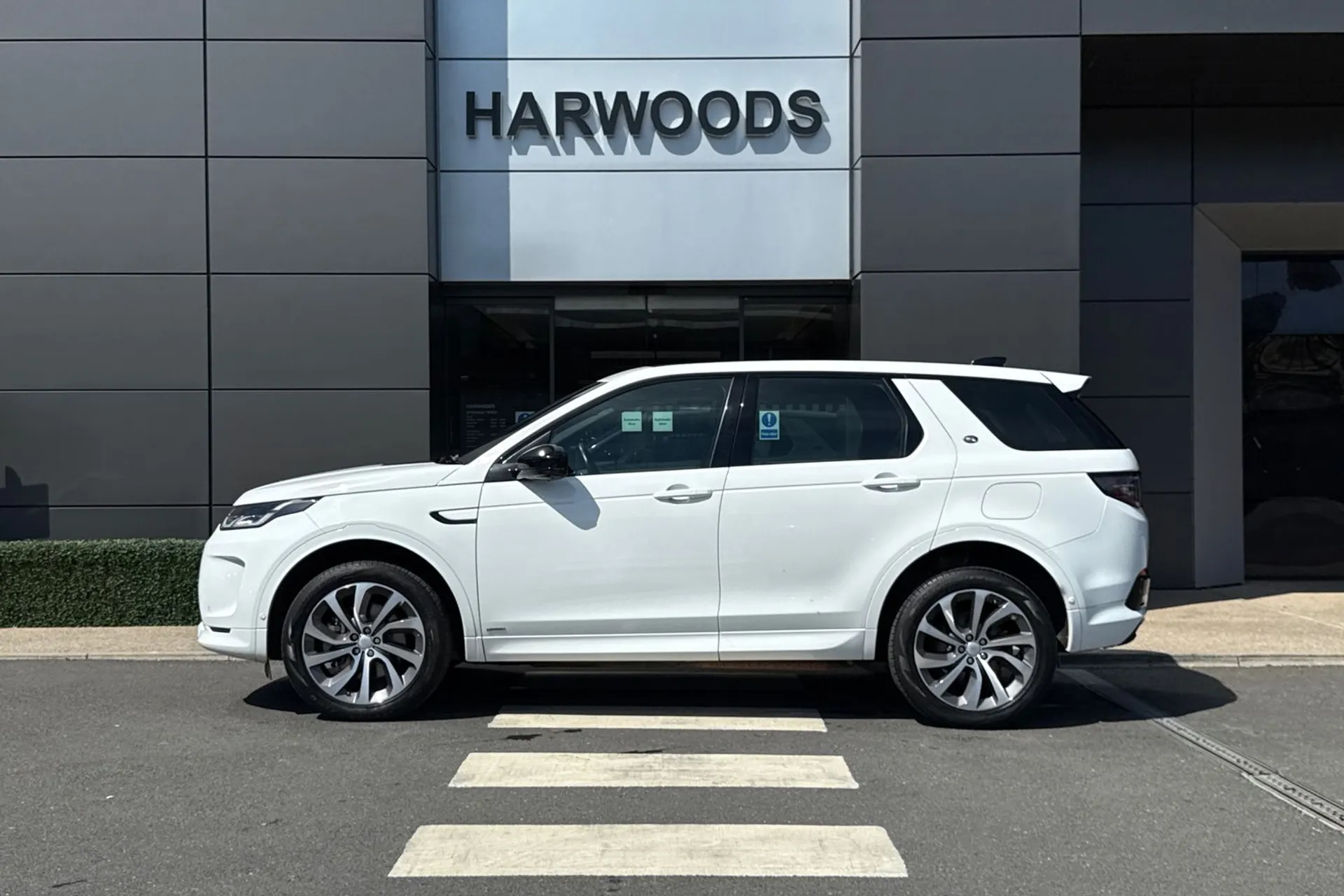 LAND ROVER DISCOVERY SPORT thumbnail image number 12