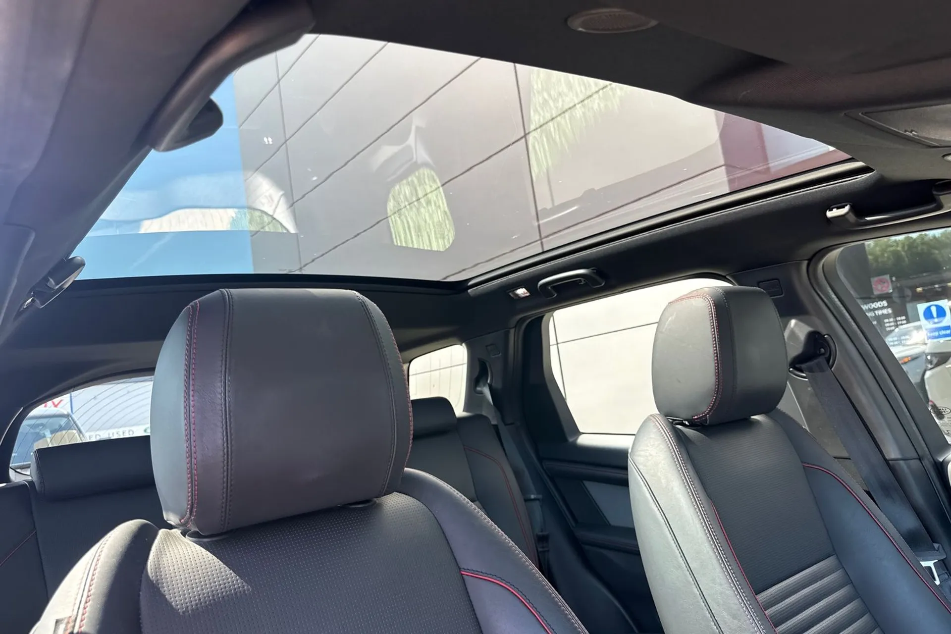 LAND ROVER DISCOVERY SPORT thumbnail image number 14