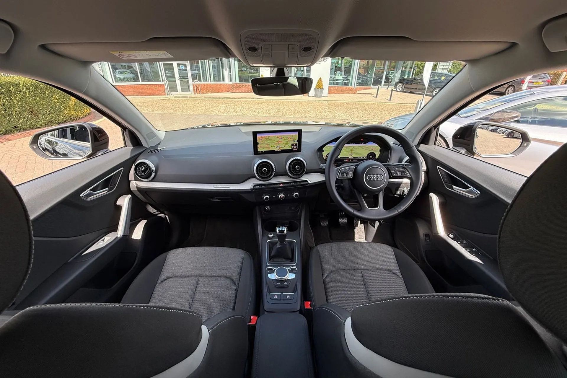 Audi Q2 thumbnail image number 3