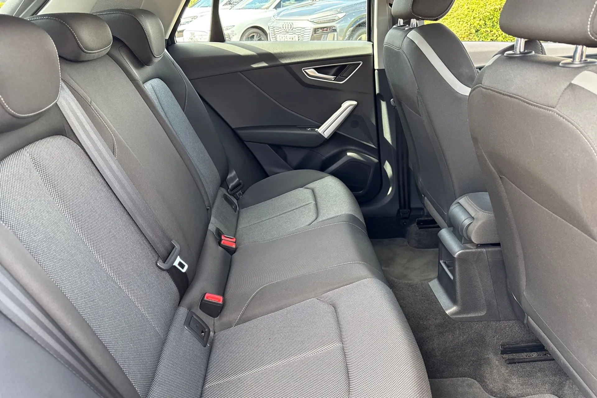 Audi Q2 thumbnail image number 39