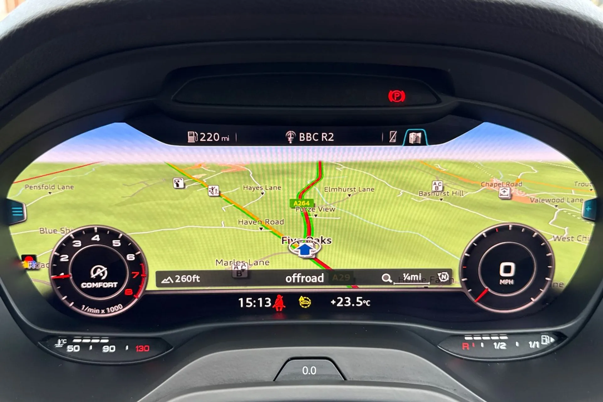 Audi Q2 thumbnail image number 14