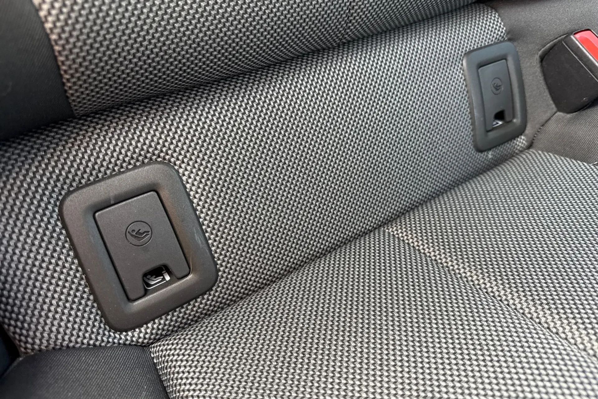 Audi Q2 thumbnail image number 38