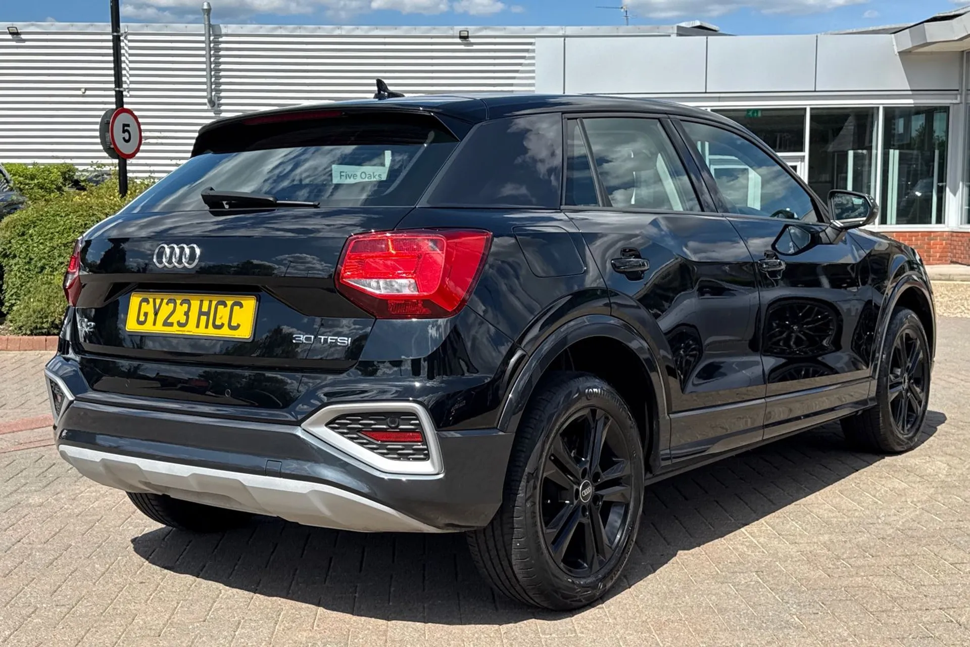 Audi Q2 thumbnail image number 4