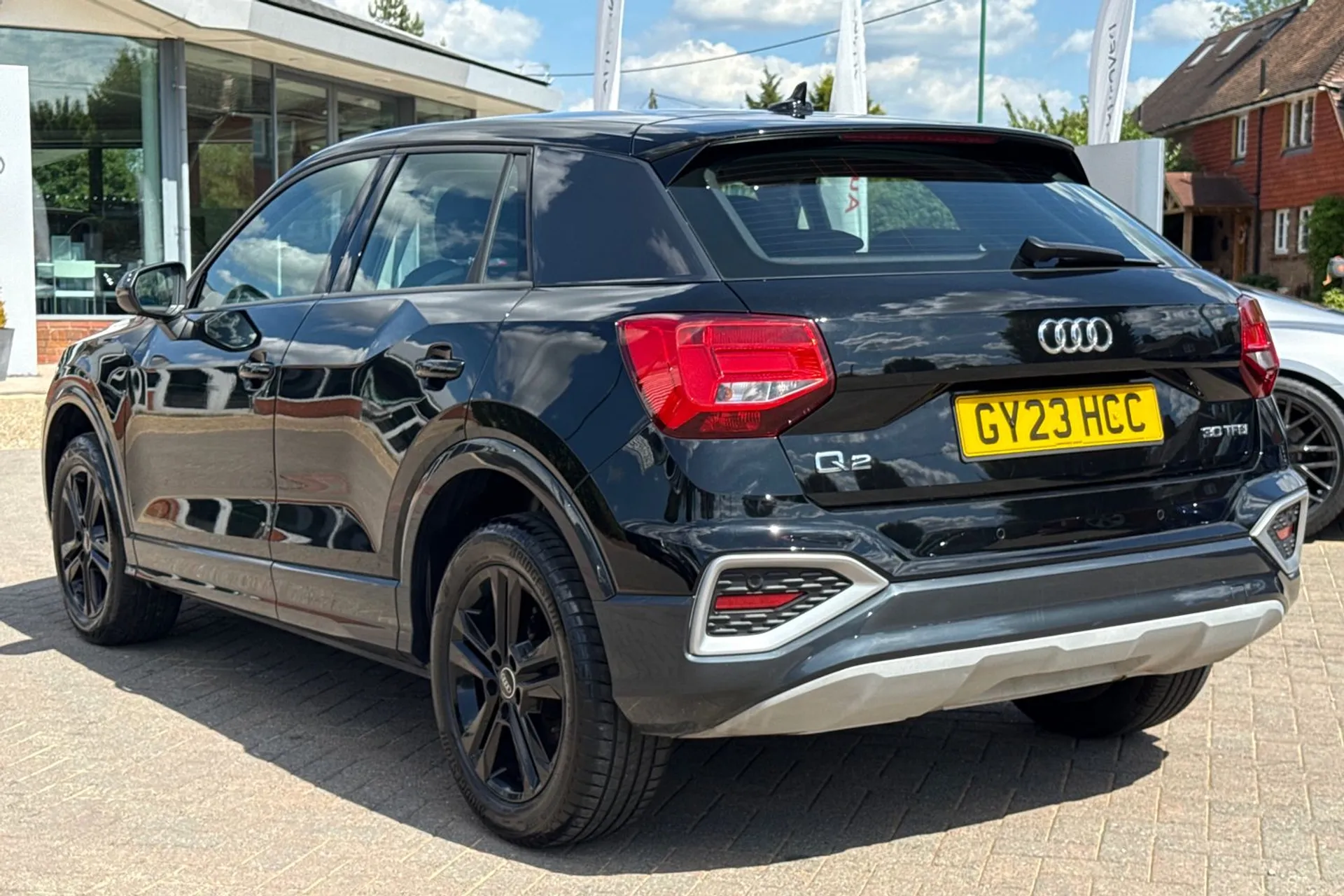 Audi Q2 thumbnail image number 6