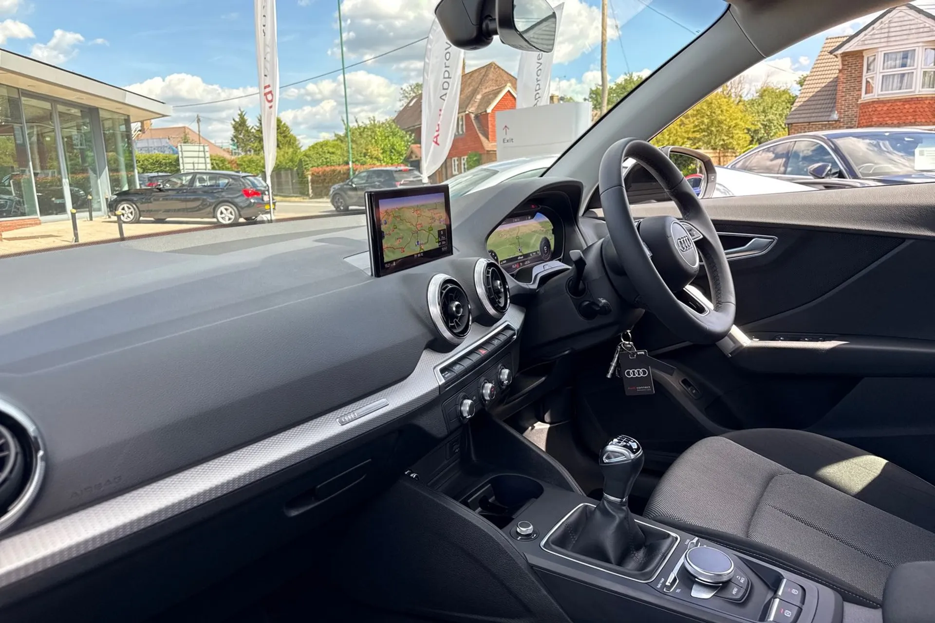 Audi Q2 thumbnail image number 27