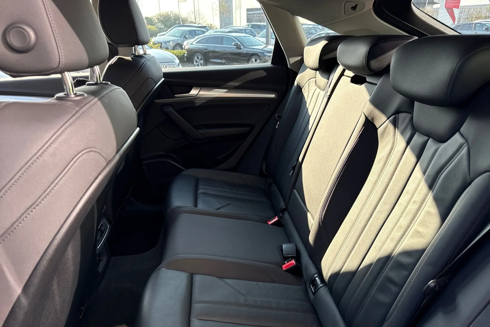 Audi Q5 thumbnail image number 45