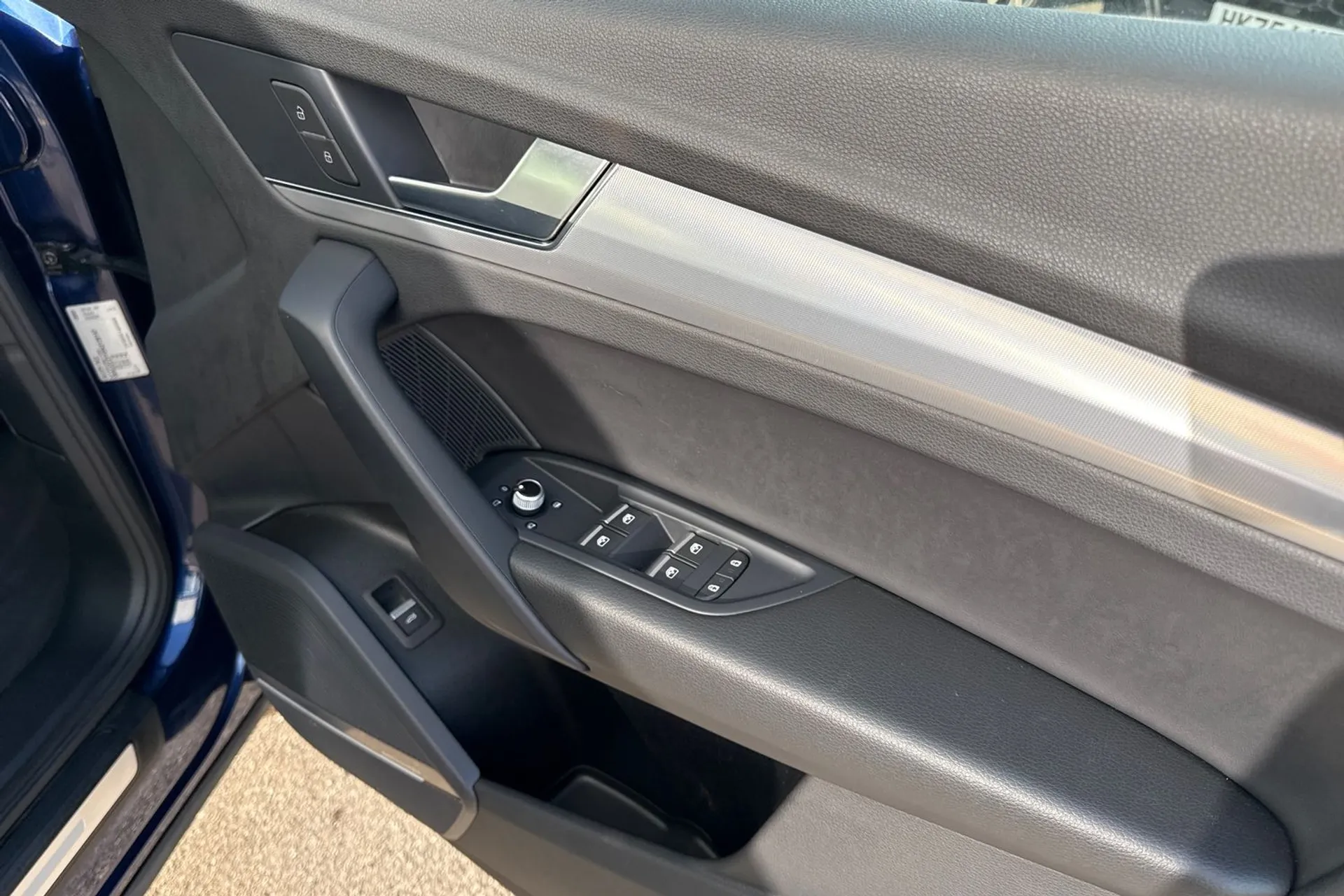 Audi Q5 thumbnail image number 31