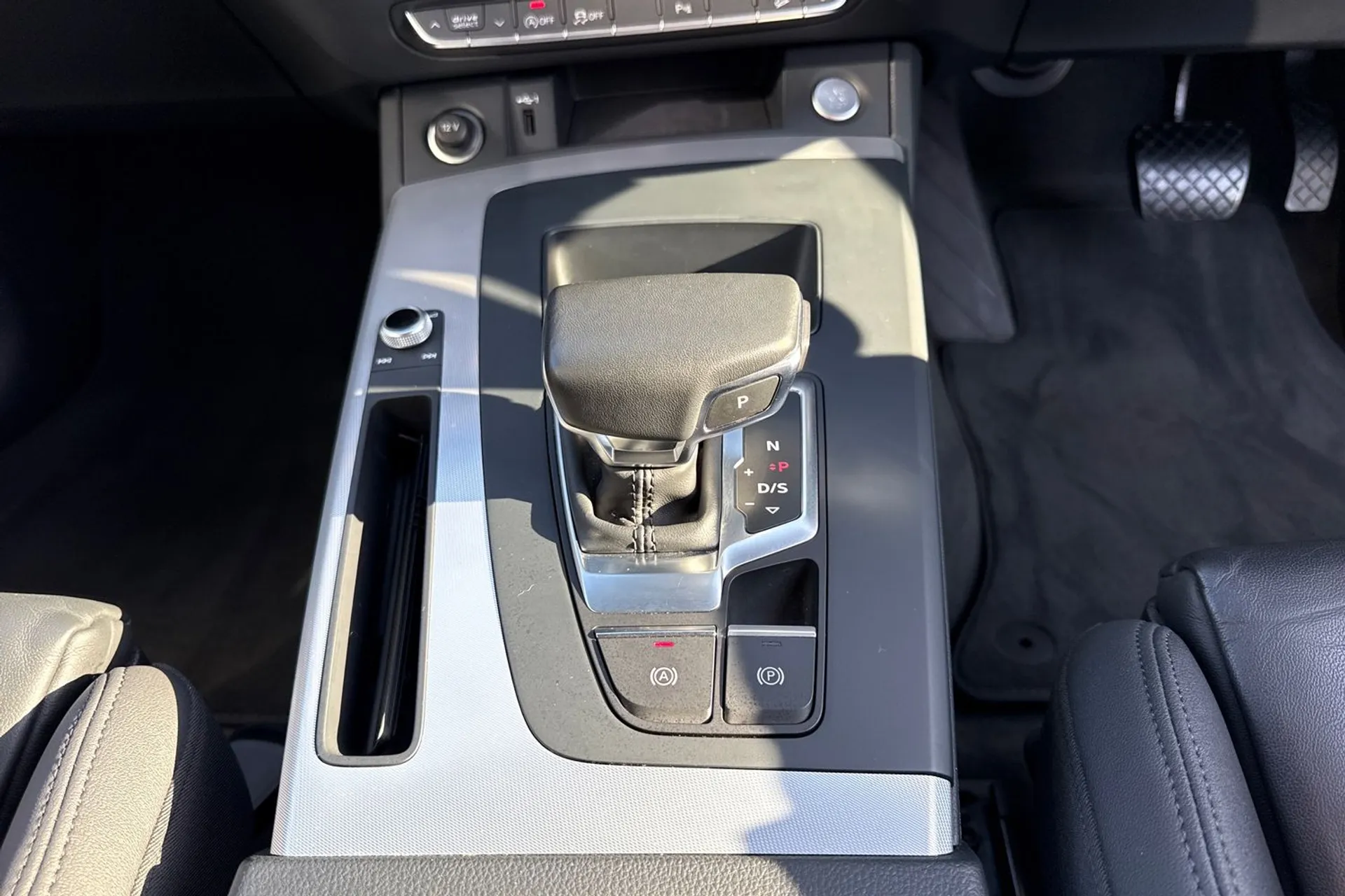 Audi Q5 thumbnail image number 52